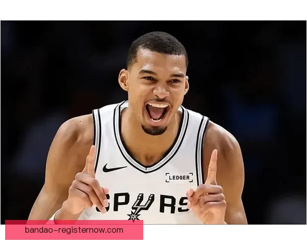 文班亚马22岁87天连续两场至少40分15篮板 创NBA最年轻纪录